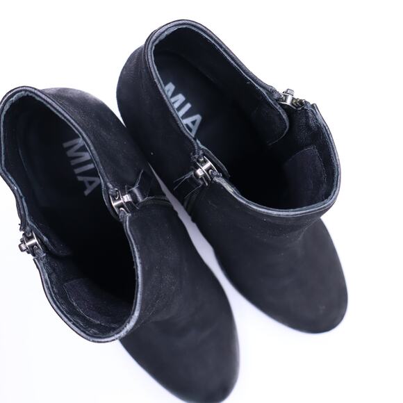 MIA Maddock Ankle Bootie Black Leather Stacked Heeled Side Zip Women's 6 - Picture 6 of 9